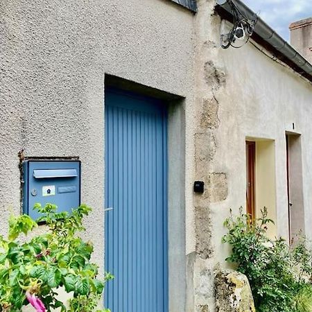 Le Studio Du Port Châteauneuf-sur-Loire Екстериор снимка
