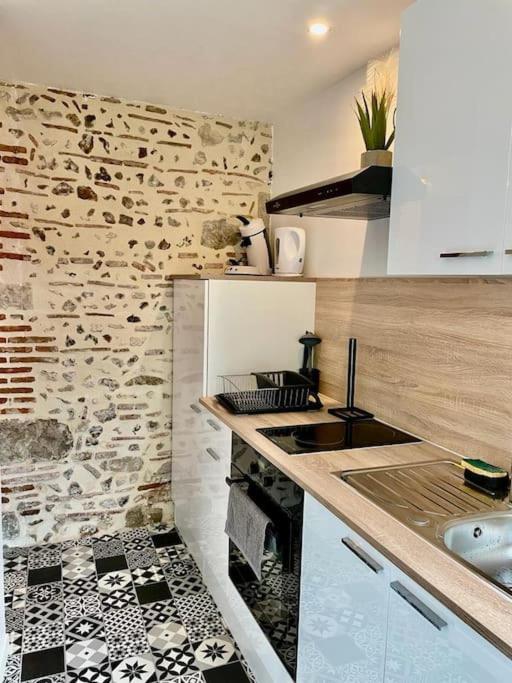 Le Studio Du Port Châteauneuf-sur-Loire Екстериор снимка