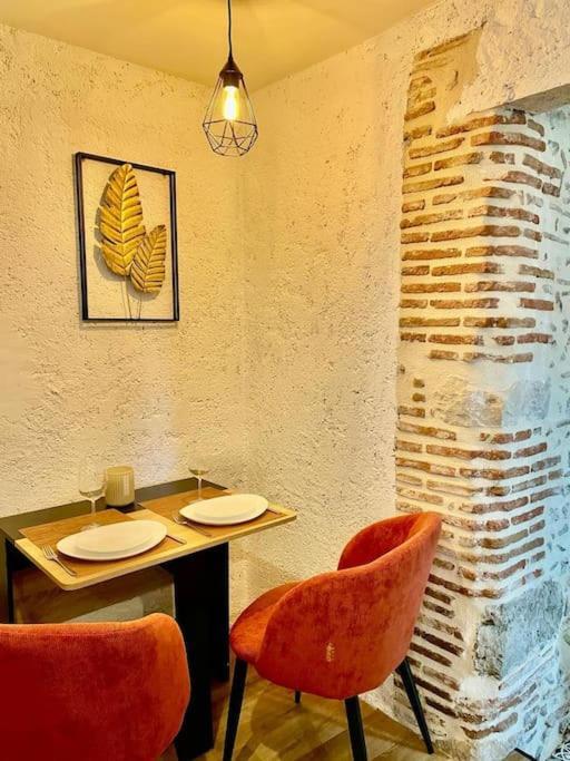 Le Studio Du Port Châteauneuf-sur-Loire Екстериор снимка