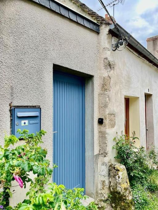 Le Studio Du Port Châteauneuf-sur-Loire Екстериор снимка